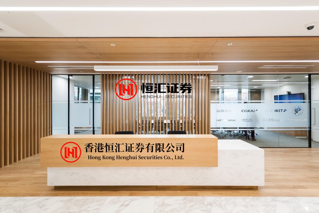 博宝配资 93阅兵中的最美女民兵王米佳：出身空姐，婆婆和母亲替她负重前行